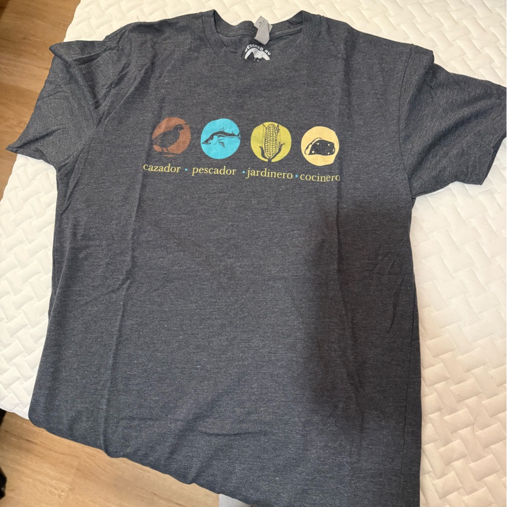 Hank Shaw HAGC Spanish Gray Short-Sleeved Unisex T-Shirt (M)